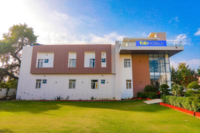 Fabhotel The Avr Grand