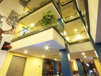 China Community Art Habitat Hotel