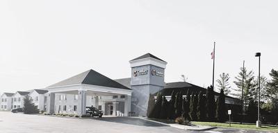 Comfort Inn & Suites NW Milwaukee