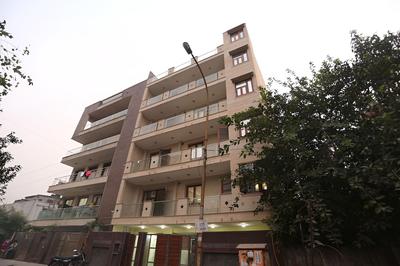 OYO 10008 Hotel Golden Tree
