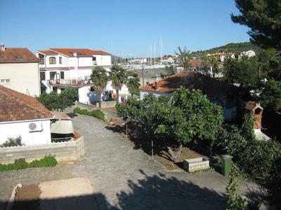 Apartments Paula - One Bedroom Apartment With Terrace 2