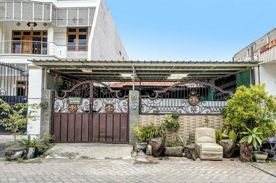 OYO Life 92461 Aini Syariah Homestay