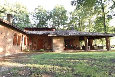 Charmy Country House
