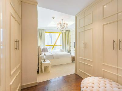 Luxury Spacious Condo in the Iconic Park Towers