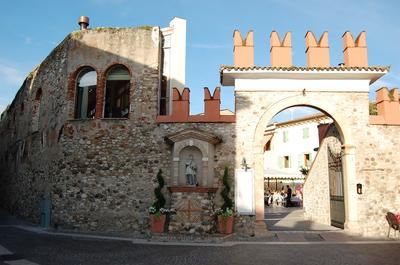 Corte San Luca Apartments