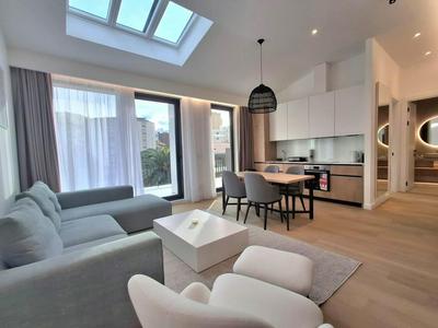 Onia Luxury Escape