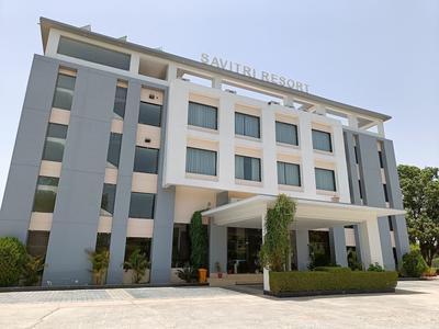 Savitri Resorts