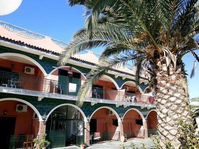 Villa Magdalena Family Studios