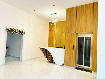 Whiteridge Premium Hotel Hitech city