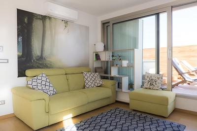 Immerse Yourself in an Idyllic Situation