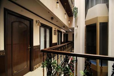 Greenleaf Apartment And Suites, Chittaranjan Park