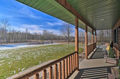 Family-friendly Gresham Getaway w/ Game Room!