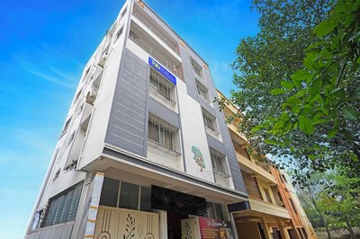 Fabhotel The Digamber Inn