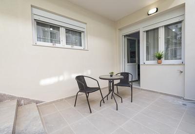 Kyranna Apartment 2 by Rentalspro