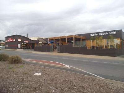 Christies Beach Hotel