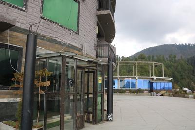 Frontier Tower Hotel