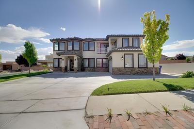 3 Mi to Rio Grande: Albuquerque Home w/ Balcony