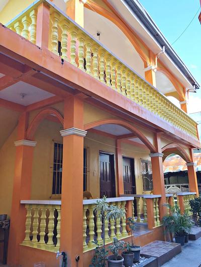 Queen of Isle Restaurant and Cottages