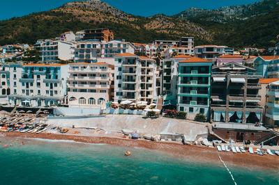 Montesan Apartments