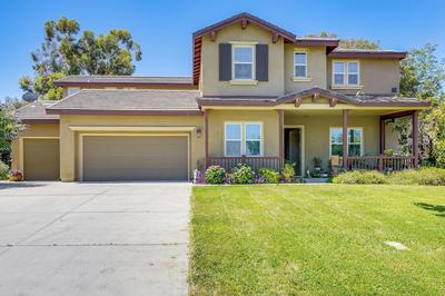 Rio Bravo Country Club Home in Bakersfield w/ Pool