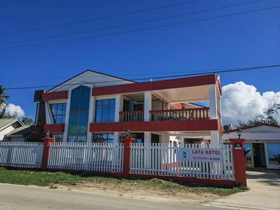Lata Hotel