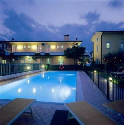 Hotel  Blue Silver