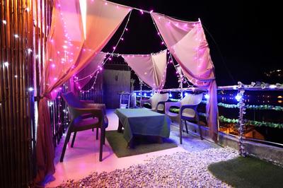 OYO 8077 Hotel Madhuban