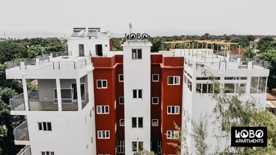 Lobo Apartments complex