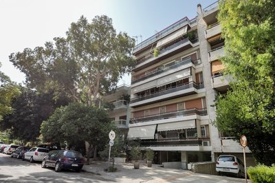 Kallisti 2BR Apt & Balcony in Nea Smyrni