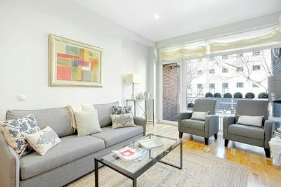 Bright 2 Bd Apart in Front of Retiro Park. Retiro II
