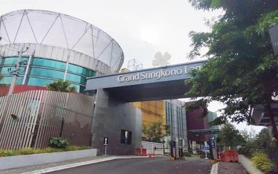 Best Value and Comfortable Living 2BR at Grand Sungkono Lagoon Apartment