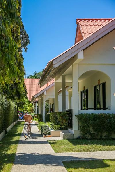 Naiharn Beach Resort