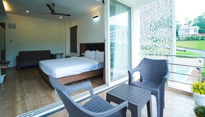 Club Nirvana Boutique Resort Pure-Veg