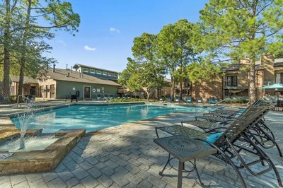 Landing Modern 2bd, Pool, Courtyard