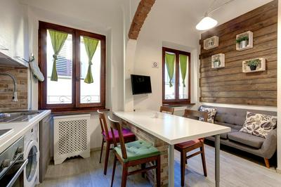 Corno 7 in Firenze With 2 Bedrooms and 1 Bathrooms