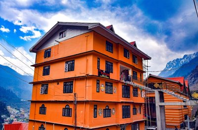 The Fortuna Hotel Lachung by Baizus