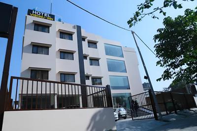 Goroomgo Hotel Vishnu Inn Dehradun