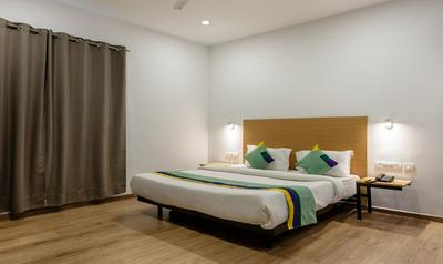 Treebo Treetops Inn - Anna Nagar