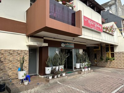 Capital O 93291 Bintang Hotel