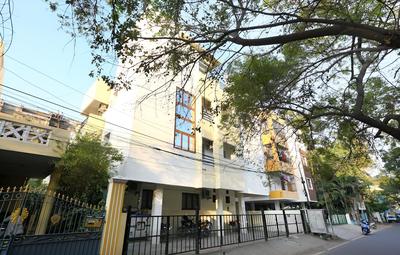 OYO 20004 SilverKey Kodambakkam