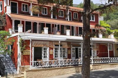 Zefiros Traditional Hotel