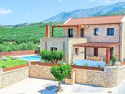 Luxurious Villa With Swimming Pool in Kavallos Greece