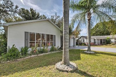 Inviting Lady Lake House: In the Village!