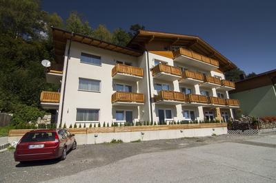 Oscar & Sons Apartments