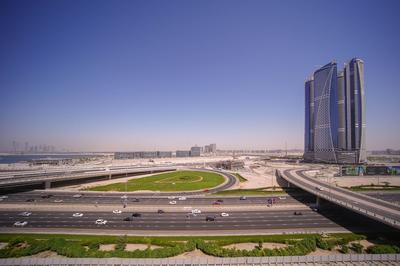 Business Bay 1BR Canal View Rooftop Pool - 360 vacation