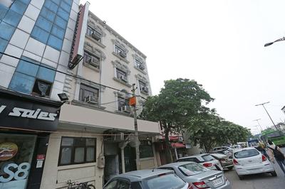 OYO 6886 Hotel Gold Palace