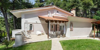 Ekatis House II by Halkidiki Villas