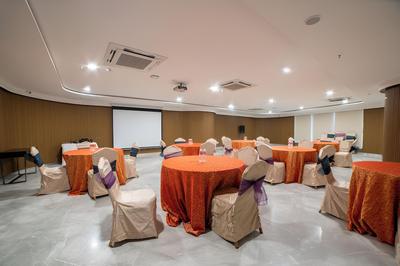 Deccan Serai Grande Gachibowli