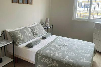 Modern Escape, Shared Pool, Private Terrace