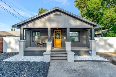 St. Pete Family Bungalow & Private Oasis